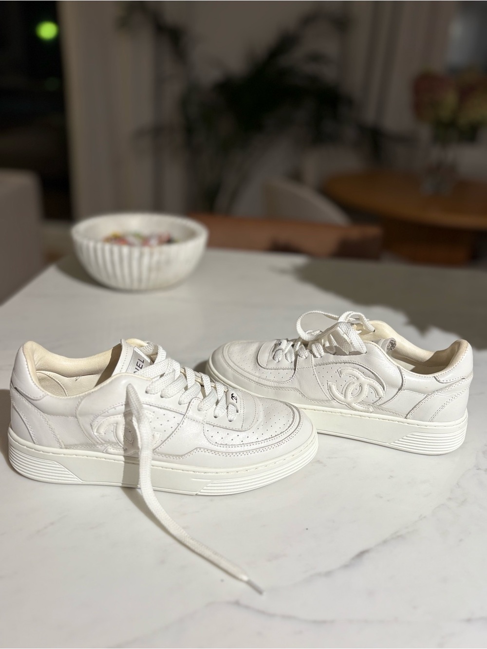 CHANEL Leather Low-Top Sneakers size 39